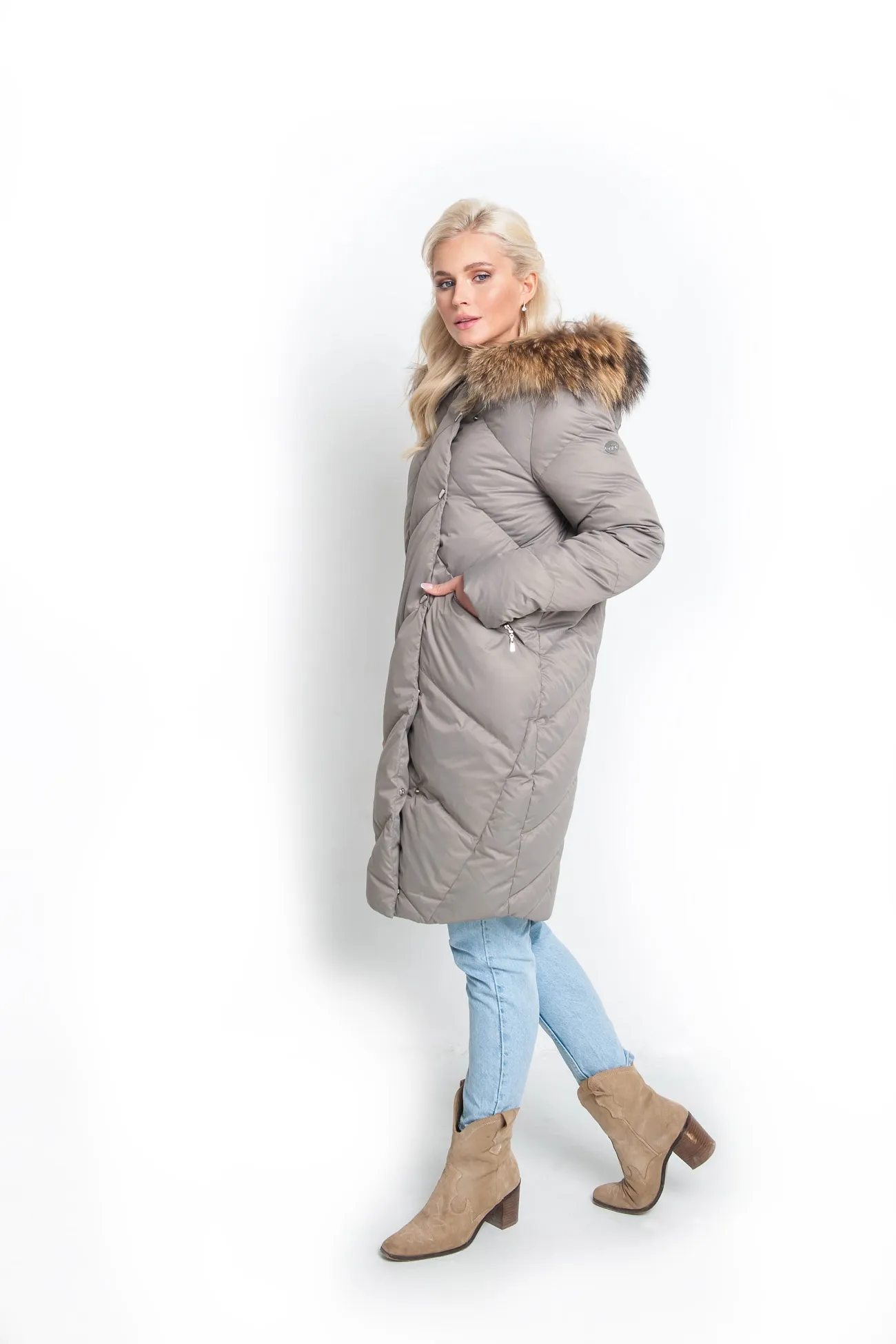 Дарина Н бежевый (2)-min